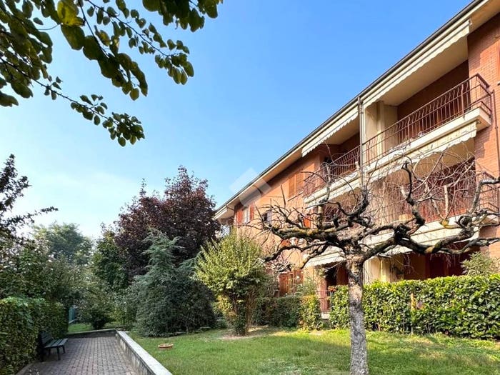 Appartamento quadrilocale in vendita in Strada carignano, Mercato Santa Maria, Moncalieri