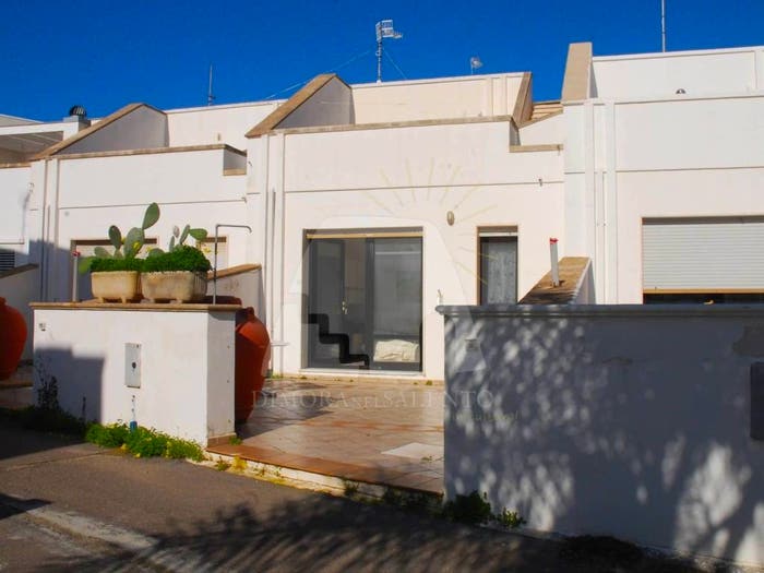 Casa quadrilocale in vendita in Via Porcinara, Leuca, Castrignano del Capo