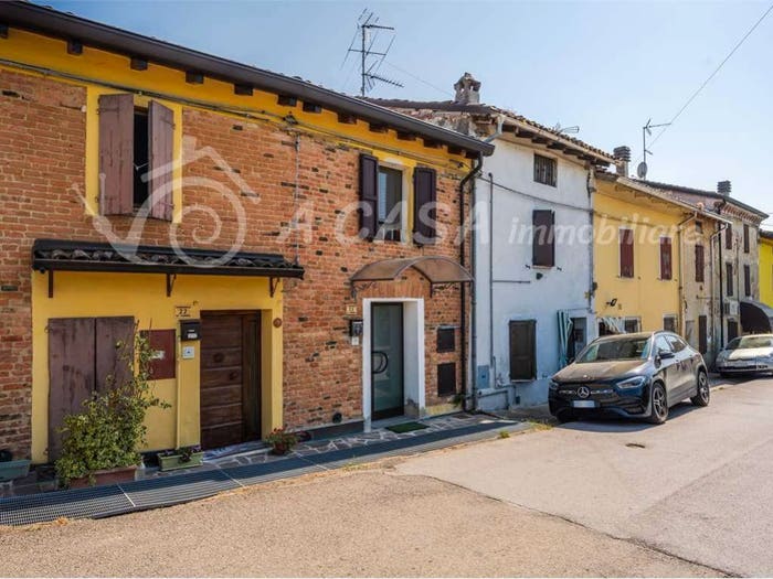 Casa trilocale in vendita in Pieveottoville, Polesine Zibello