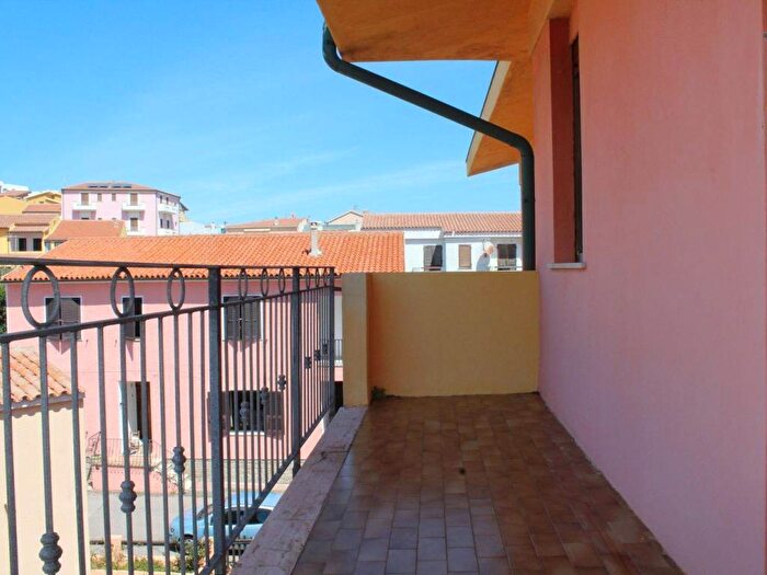 Casa quadrilocale in vendita in calabria, Centro, Santa Teresa Gallura