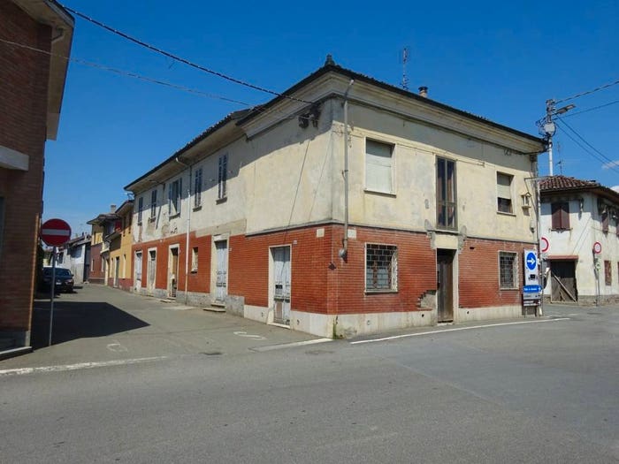 Appartamento con 6 locali in vendita in VIA BADIA, Sezzadio
