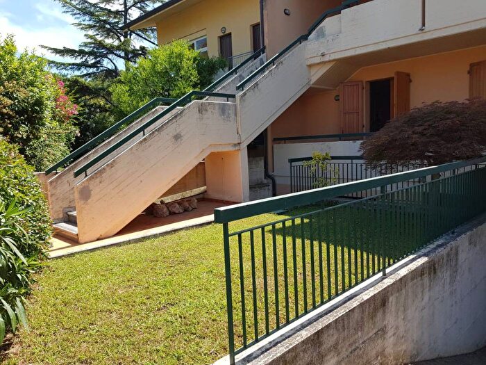 Appartamento con 6 locali in vendita in Via Renato Serra, Villa Fastiggi, Pesaro