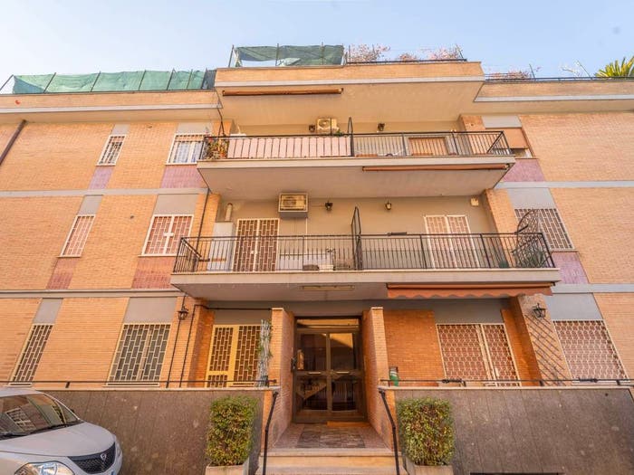 Appartamento trilocale in vendita in Via Giacomo Puccini, Centro, Albano Laziale