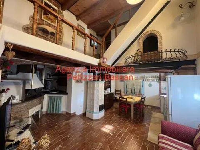Casa trilocale in vendita in Via Perosin, Centro, Nervesa della Battaglia