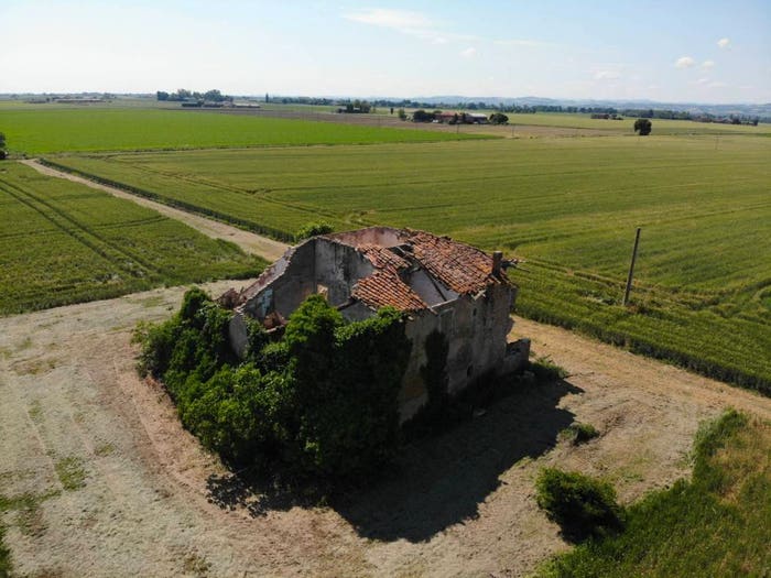 Casa con 6 locali in vendita in Via San Giovanni, Castel San Pietro Terme
