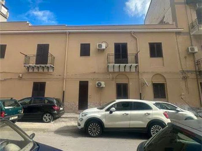 Appartamento bilocale in vendita in Neighbourhood Montepellegrino, Montepellegrino, Palermo