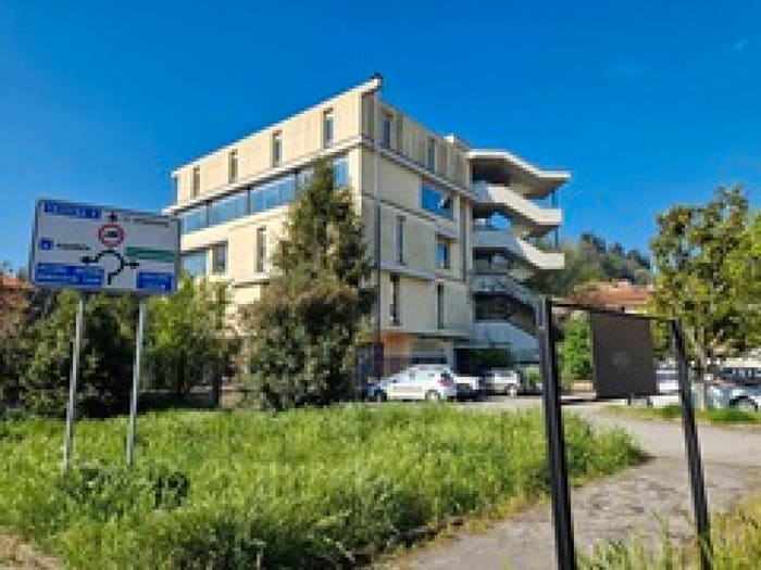 Casa in vendita in Via Leopoldo Galeotti, Centro, Pescia
