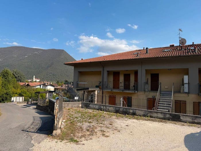Casa quadrilocale in vendita in Via Belcolle, Centro, Nave