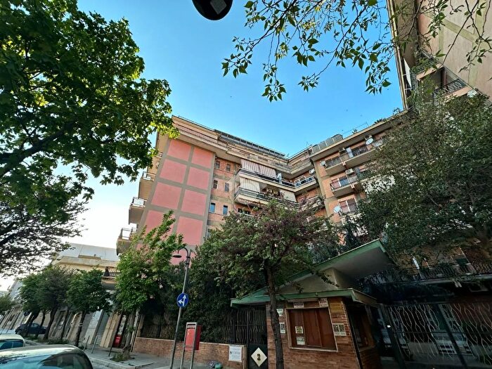 Appartamento con 6 locali in vendita in Viale Sant'Antonio, Cerignola