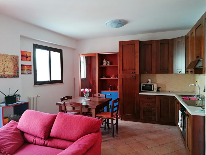 Appartamento trilocale in vendita in Balestrate