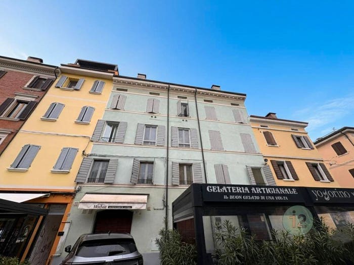 Appartamento trilocale in vendita in Piazza Della Costituente, Centro, Mirandola