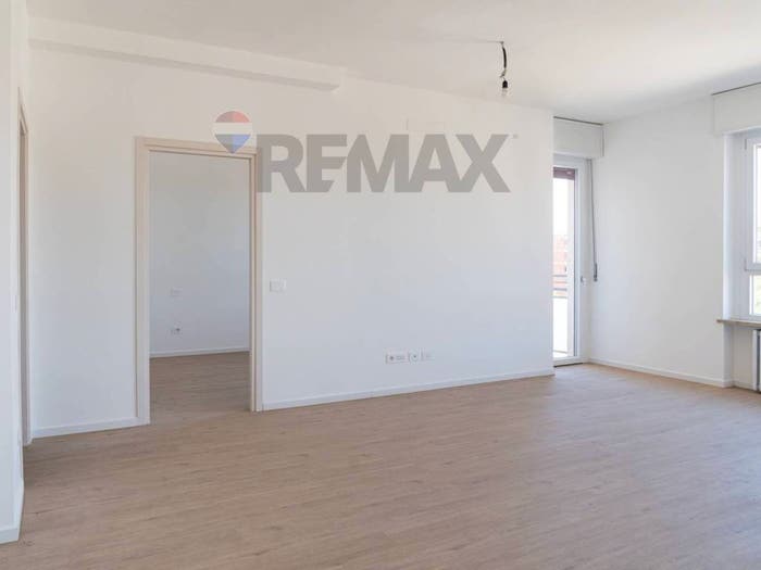 Appartamento bilocale in vendita in Via Civenna, Certosa, Milano