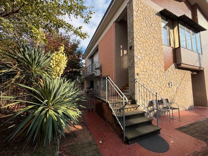 Casa con 6 locali in vendita in Via Arno, Fiorano, Fiorano Modenese