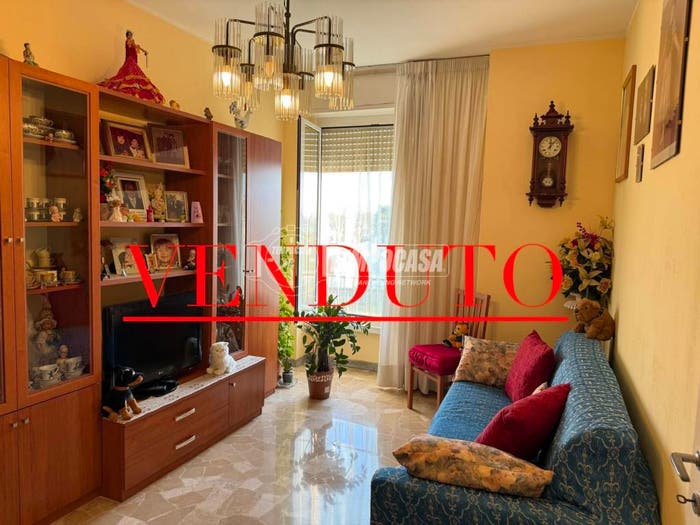 Appartamento trilocale in vendita in Via Milano, Baranzate