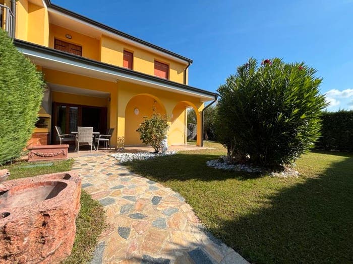 Appartamento trilocale in vendita in Via dei vigneti, Colà, Lazise