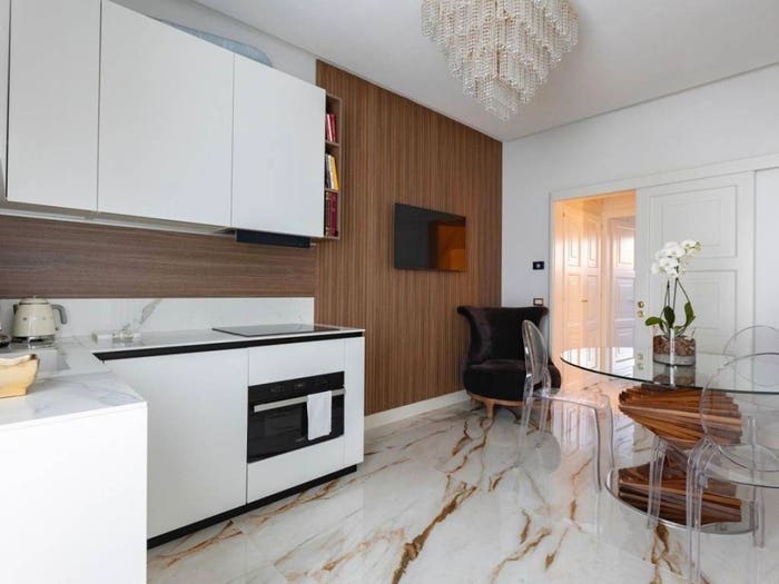 Appartamento trilocale in vendita in Via Francesco Carrara, Centro, Forte dei Marmi