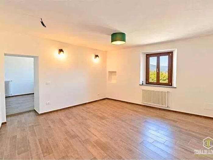 Appartamento con 5 locali in vendita in Via Borgo, Centro, Villafranca in Lunigiana