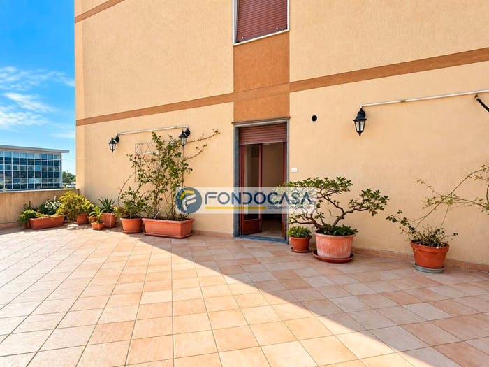Appartamento quadrilocale in vendita in piazza alcide de gasperi, Centro, Massa