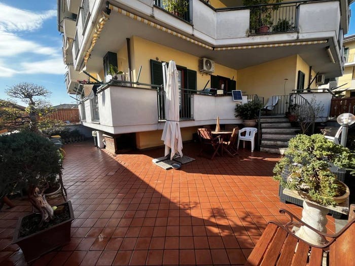 Appartamento con 5 locali in vendita in Via Madonna delle Grazie, Centro, Fondi