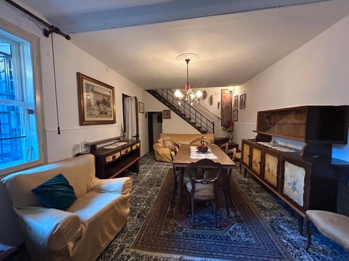 Casa con 6 locali in vendita in Piazza Roma, Centro, Agna