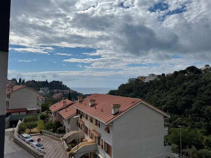 Casa con 6 locali in vendita in Via Loreto Alta, Parco San Rocco Tetti Rossi Loreto, Alassio