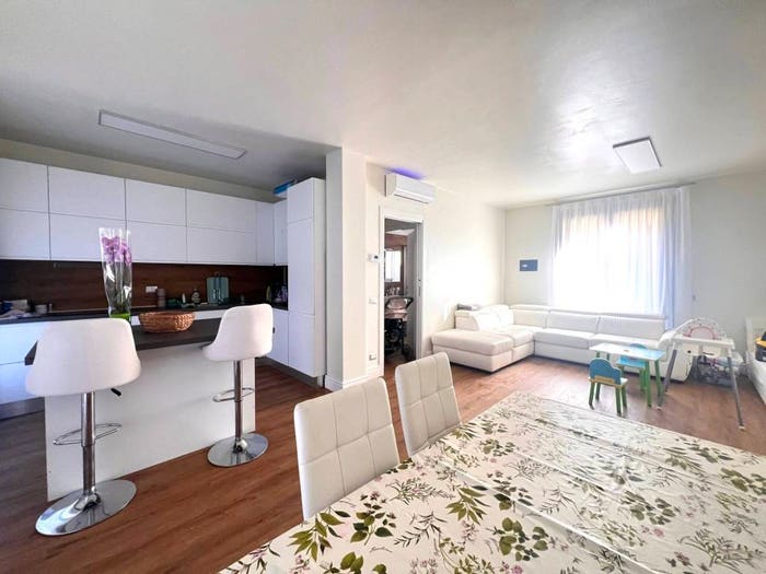 Appartamento trilocale in vendita in Viale Giovanni Pascoli, Belfiore, Mantova
