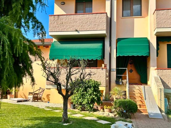Casa con 6 locali in vendita in Centro, San Martino di Venezze