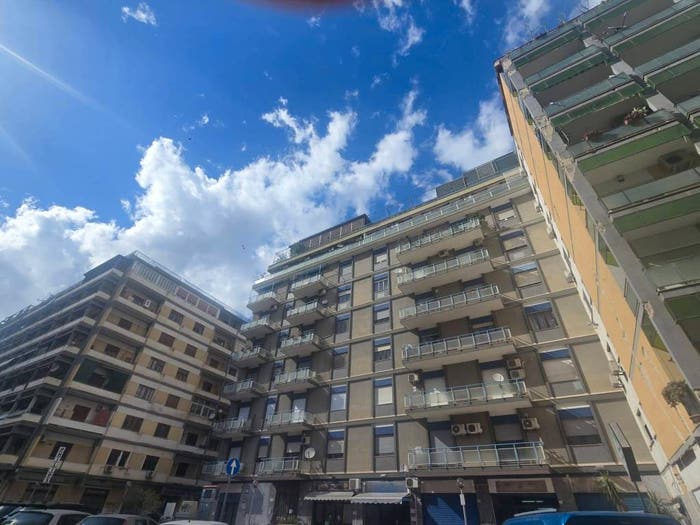 Appartamento con 5 locali in vendita in Via dei Leoni, De Gasperi Croce Rossa, Palermo