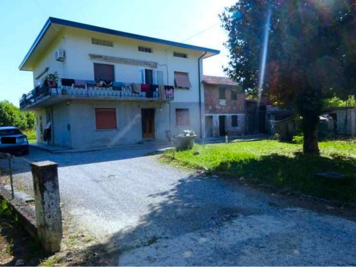Appartamento con 5 locali in vendita in Via I Maggio, Centro, Brugnera