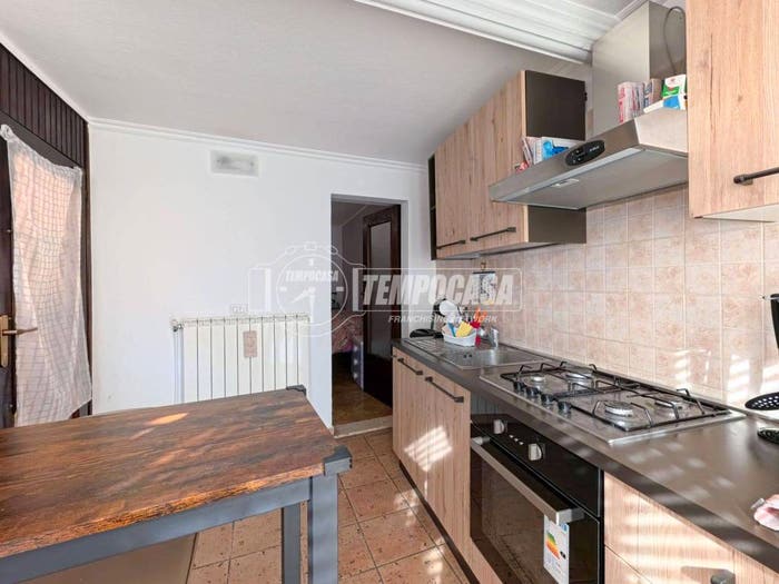 Appartamento trilocale in vendita in Via Maggio, Besano