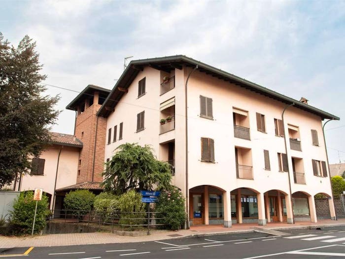 Appartamento trilocale in vendita in Piazza Piave, Vighizzolo Cascina Varenna, Cantù