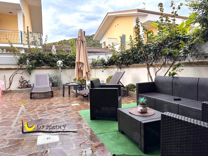 Casa con 6 locali in vendita in Via Anxur, Zona Calcatore Zona Ospedale Periferia, Terracina