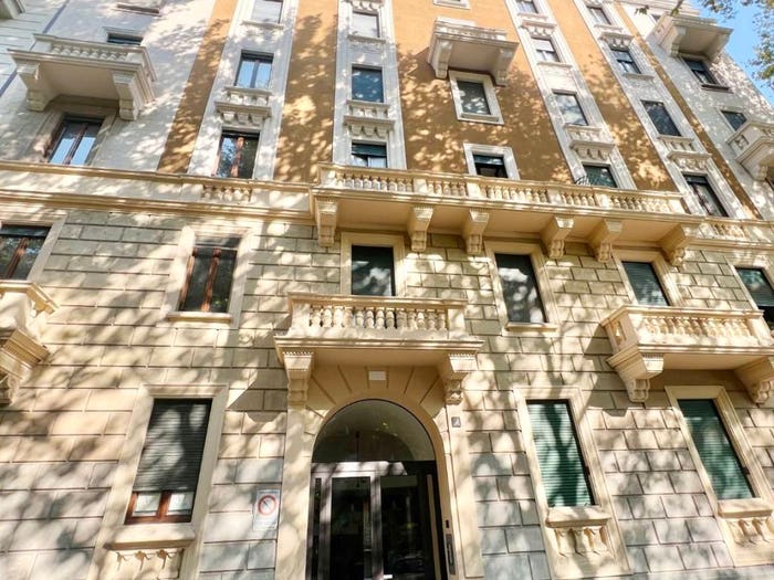 Appartamento trilocale in vendita in Via Ruggero di Lauria, Sempione, Milano