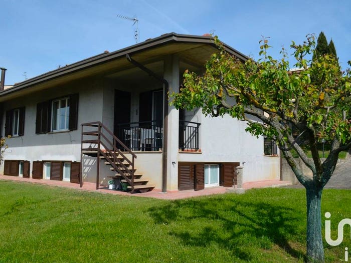 Casa con 6 locali in vendita in Via Giotto, Centro, Panicale