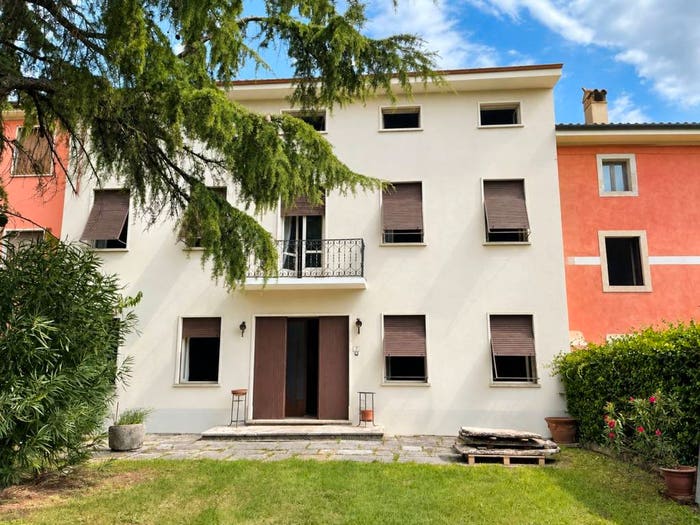 Casa con 6 locali in vendita in Via Olmo, Terrossa, Roncà