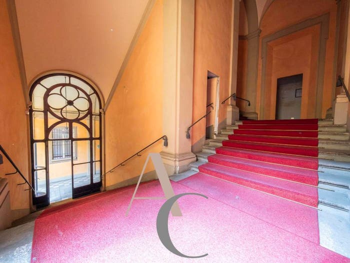 Appartamento con 5 locali in vendita in Strada Maggiore, Santo Stefano, Bologna