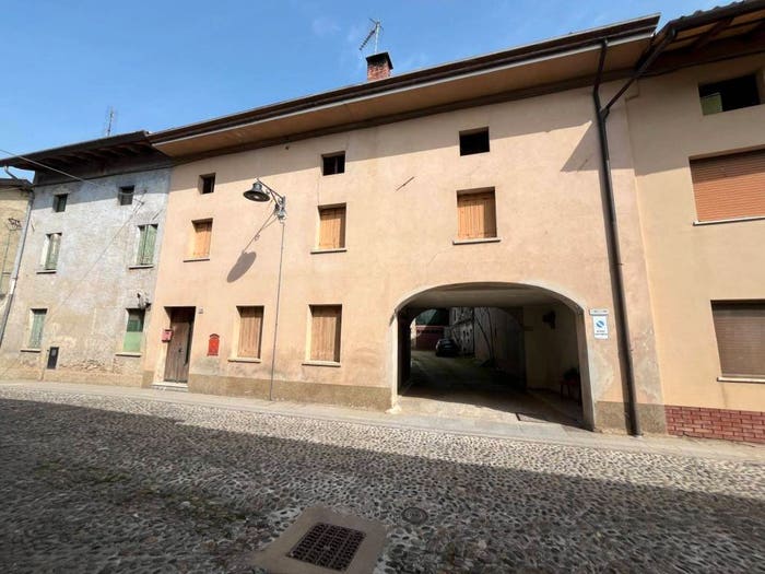 Casa con 6 locali in vendita in Centro, Coseano