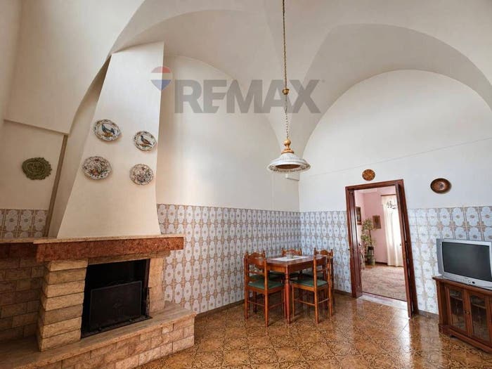 Casa con 5 locali in vendita in Via Quinzio, Squinzano