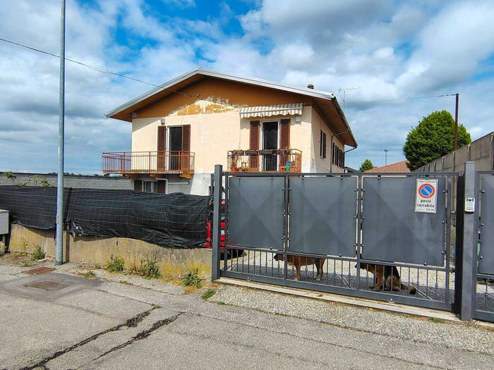Casa trilocale in vendita in Via Molino Vecchio, Centro, Caltignaga