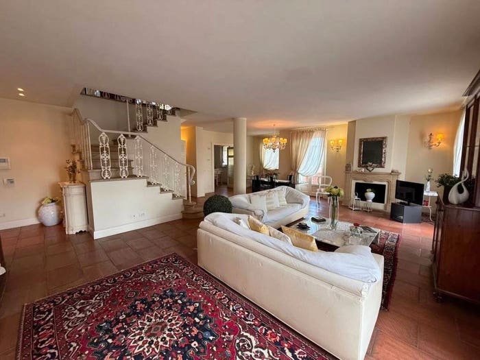 Appartamento con 6 locali in vendita in Via Benedetto Croce No Number, Centro, Castelfiorentino