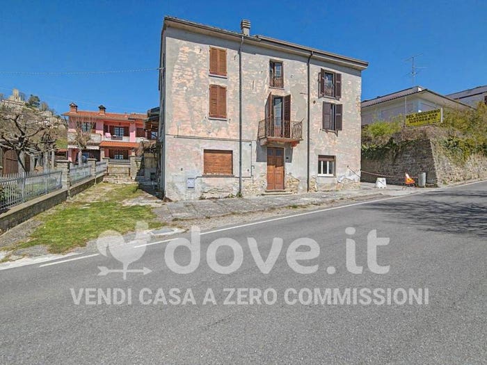 Casa con 6 locali in vendita in Frazione Pietragavina, Pietragavina, Varzi