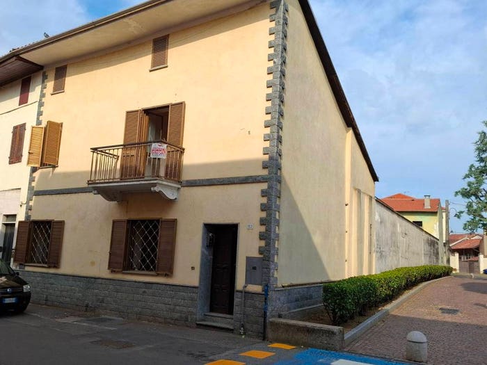 Casa quadrilocale in vendita in Via Martiri della Libertà, Centro, Livorno Ferraris