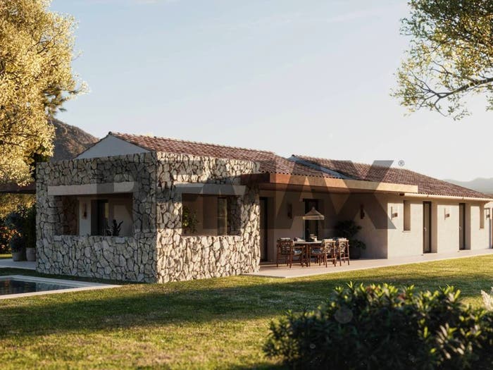 Casa con 6 locali in vendita in Loiri, Loiri Porto San Paolo