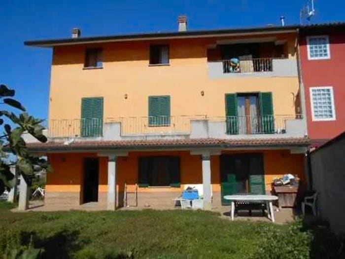 Casa con 6 locali in vendita in Via Basaluzzo, Fresonara