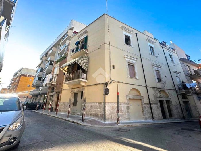 Appartamento trilocale in vendita in Via niccolo' pandolfelli, Settefrati, Barletta