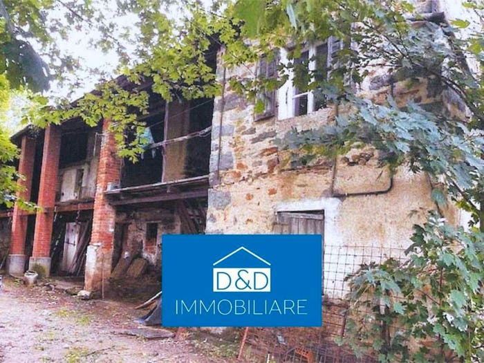 Casa quadrilocale in vendita in Via Valter Fillak, Centro, Donato