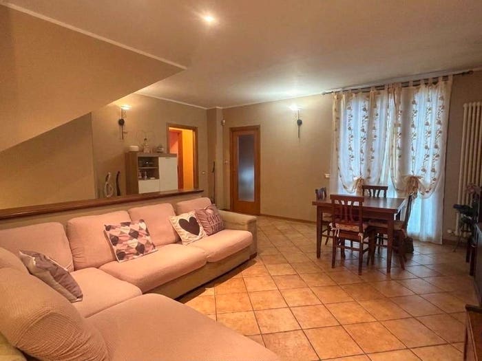 Casa quadrilocale in vendita in Strada Pedemontana, Bannone, Traversetolo