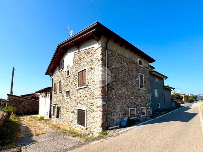 Casa con 5 locali in vendita in Via montalto gaium, Montalto Sotto I Brentegani, Rivoli Veronese