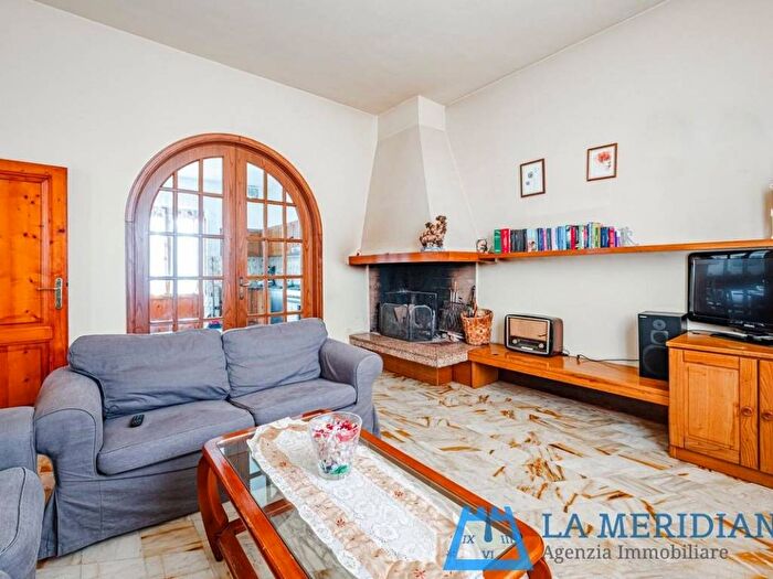 Casa con 6 locali in vendita in Centro, Lamporecchio