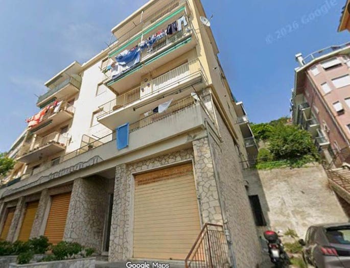 Appartamento trilocale in vendita in Via Scarpanto, Pegli, Genova